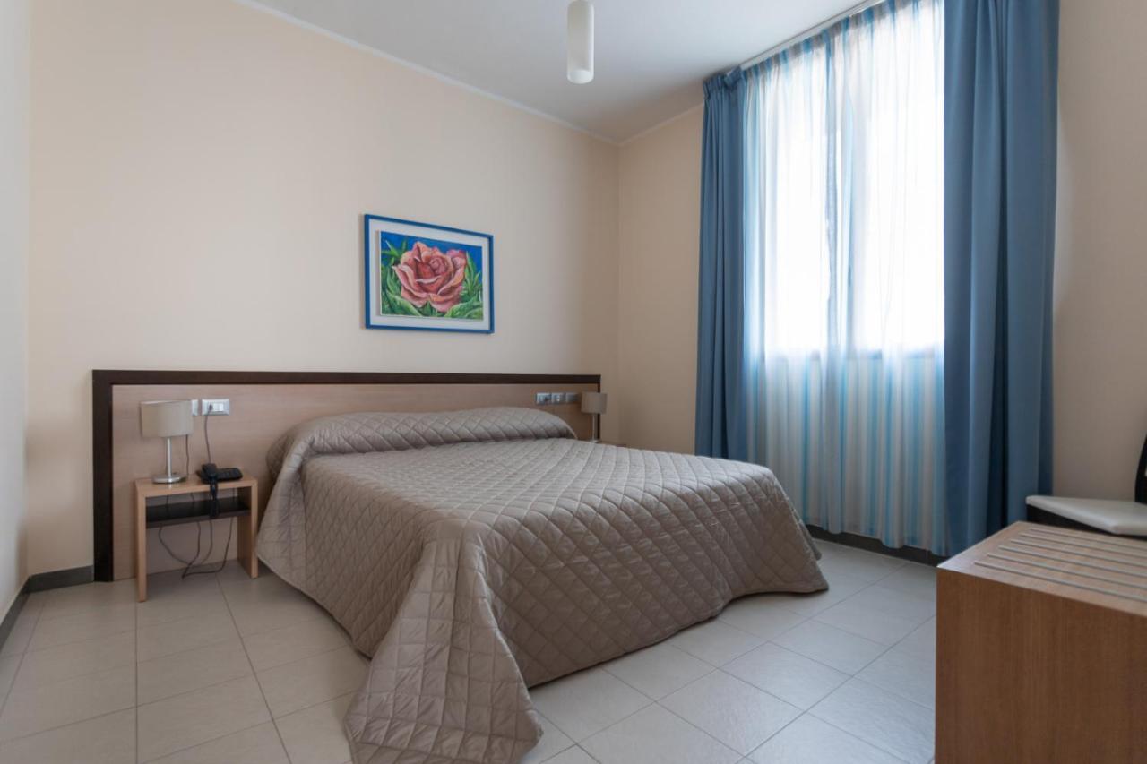 Club Azzurro Hotel&Resort Porto Cesareo Exterior foto