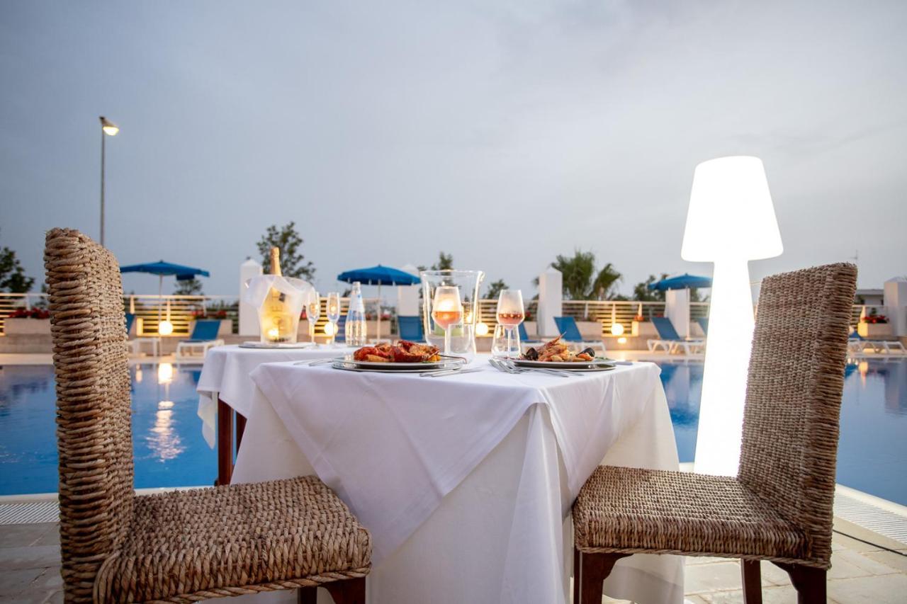 Club Azzurro Hotel&Resort Porto Cesareo Exterior foto